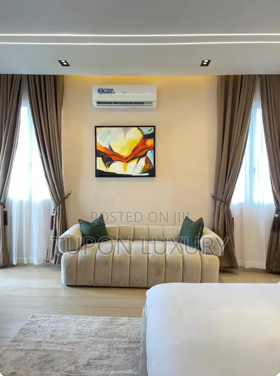 Luxury 3 Bedroom City View Apartment With Swimming Pool Gym