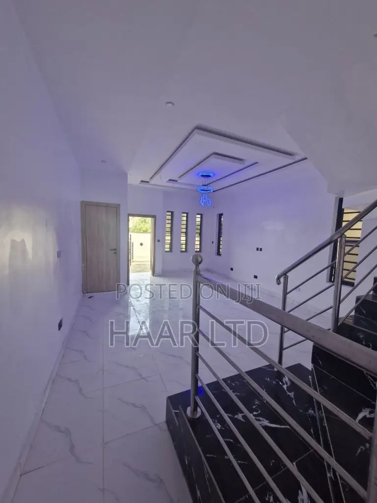 4bdrm Duplex in Ado / Ajah for sale
