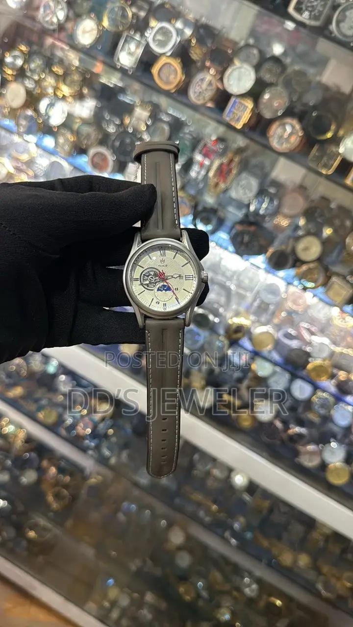 New in Wristwatch