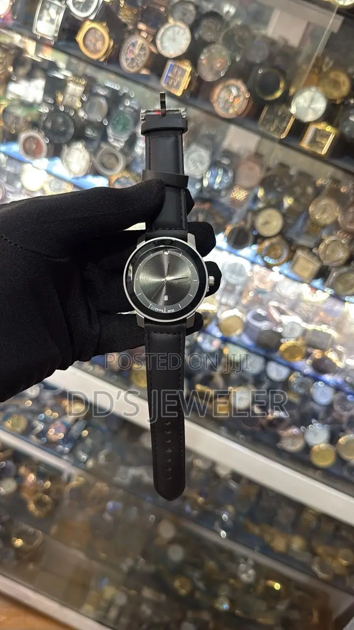 New in Wristwatch