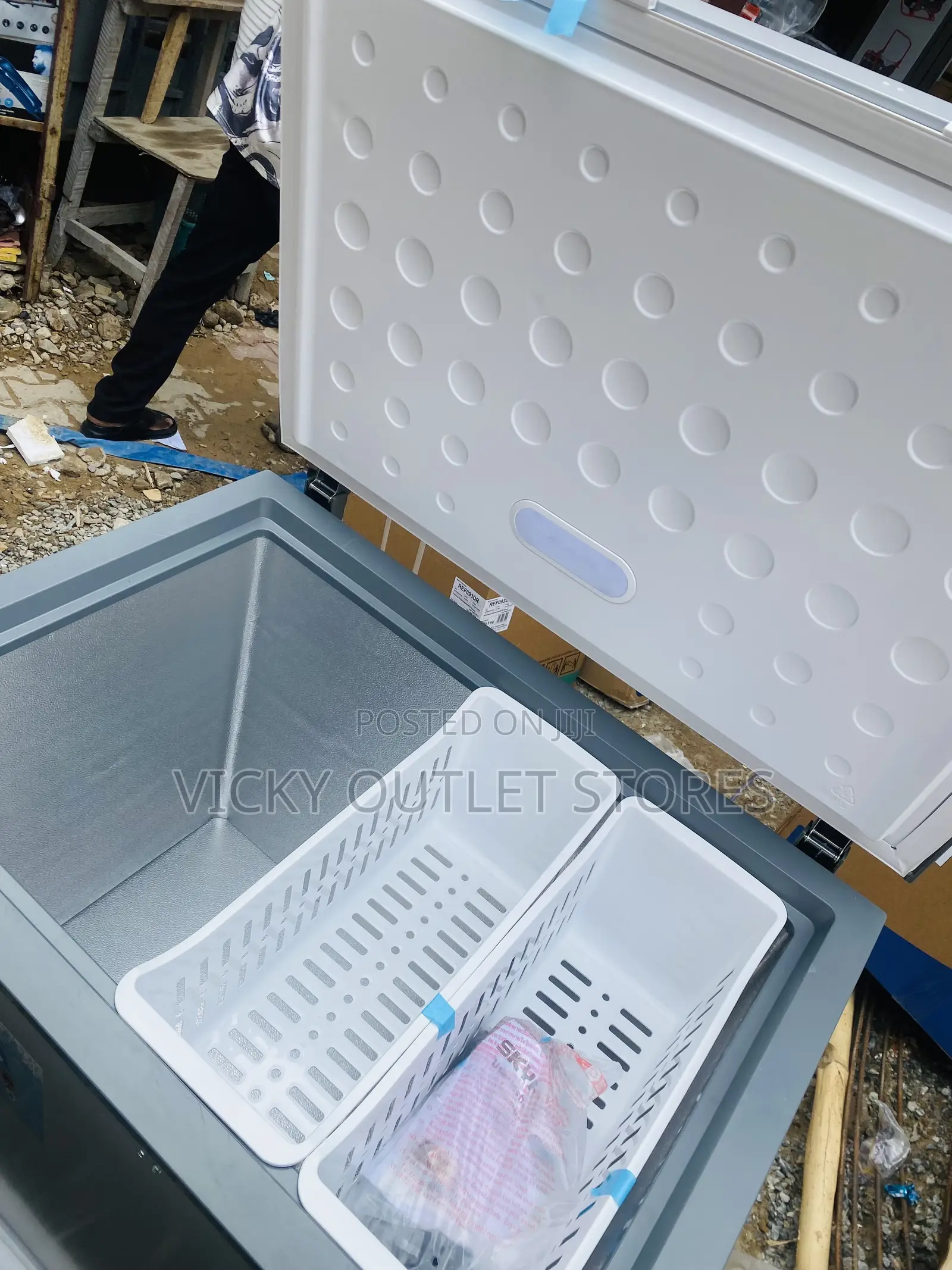 260liters Skyrun Chest Freezer