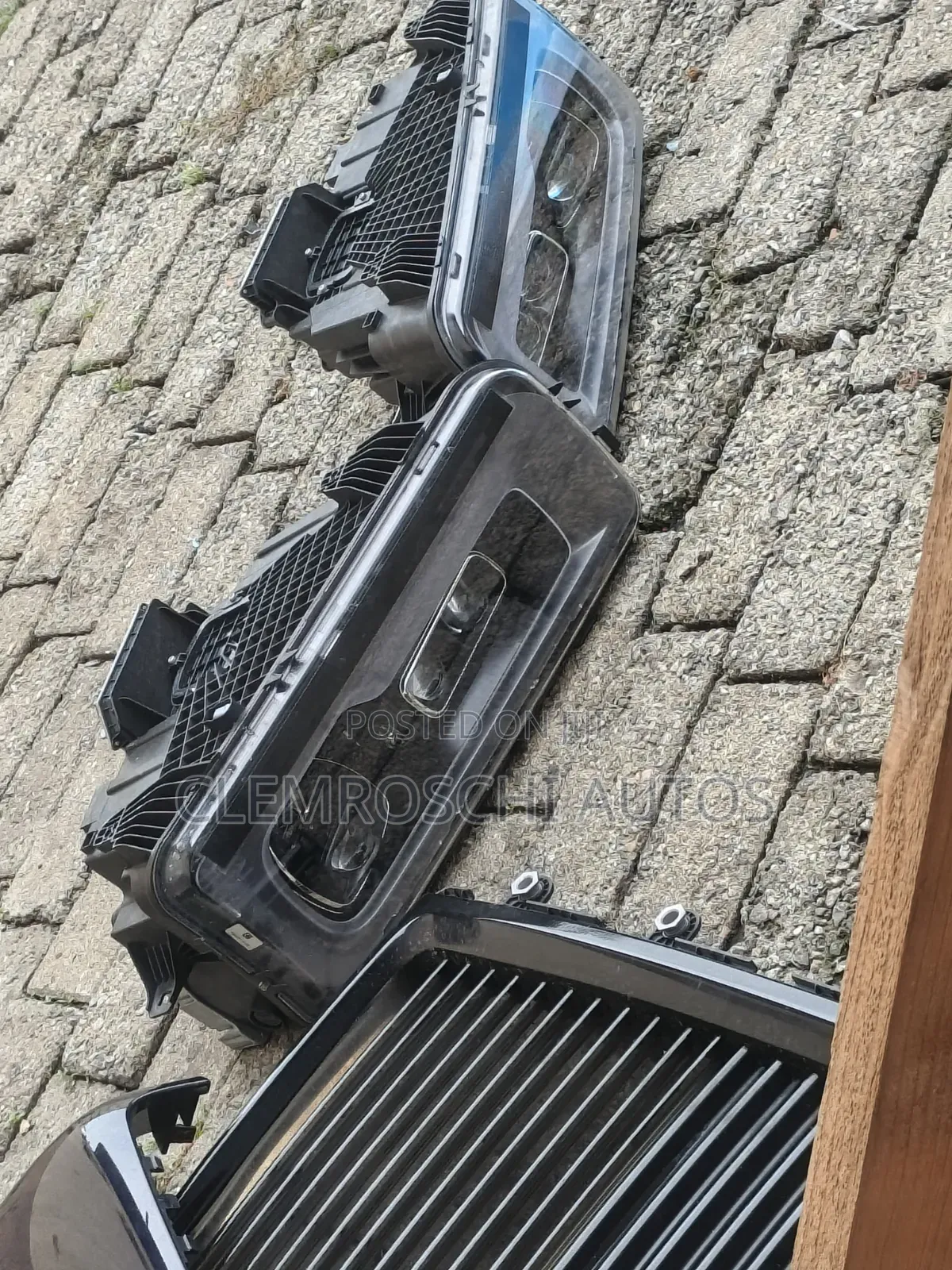High Quality Certified Complete New Head Lamp Rolls Royce Cullinan