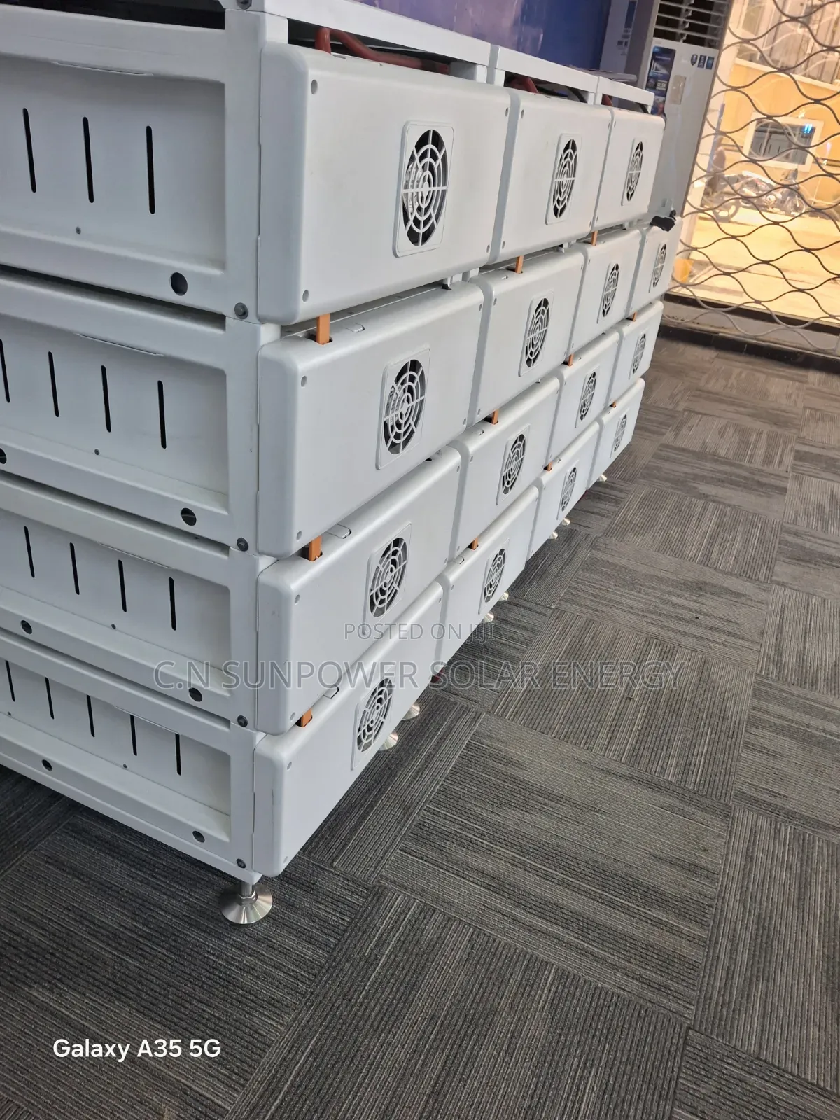 215kwh/768v Deye Bos B Lithium-Iron Phosphate Energy Storage Battery