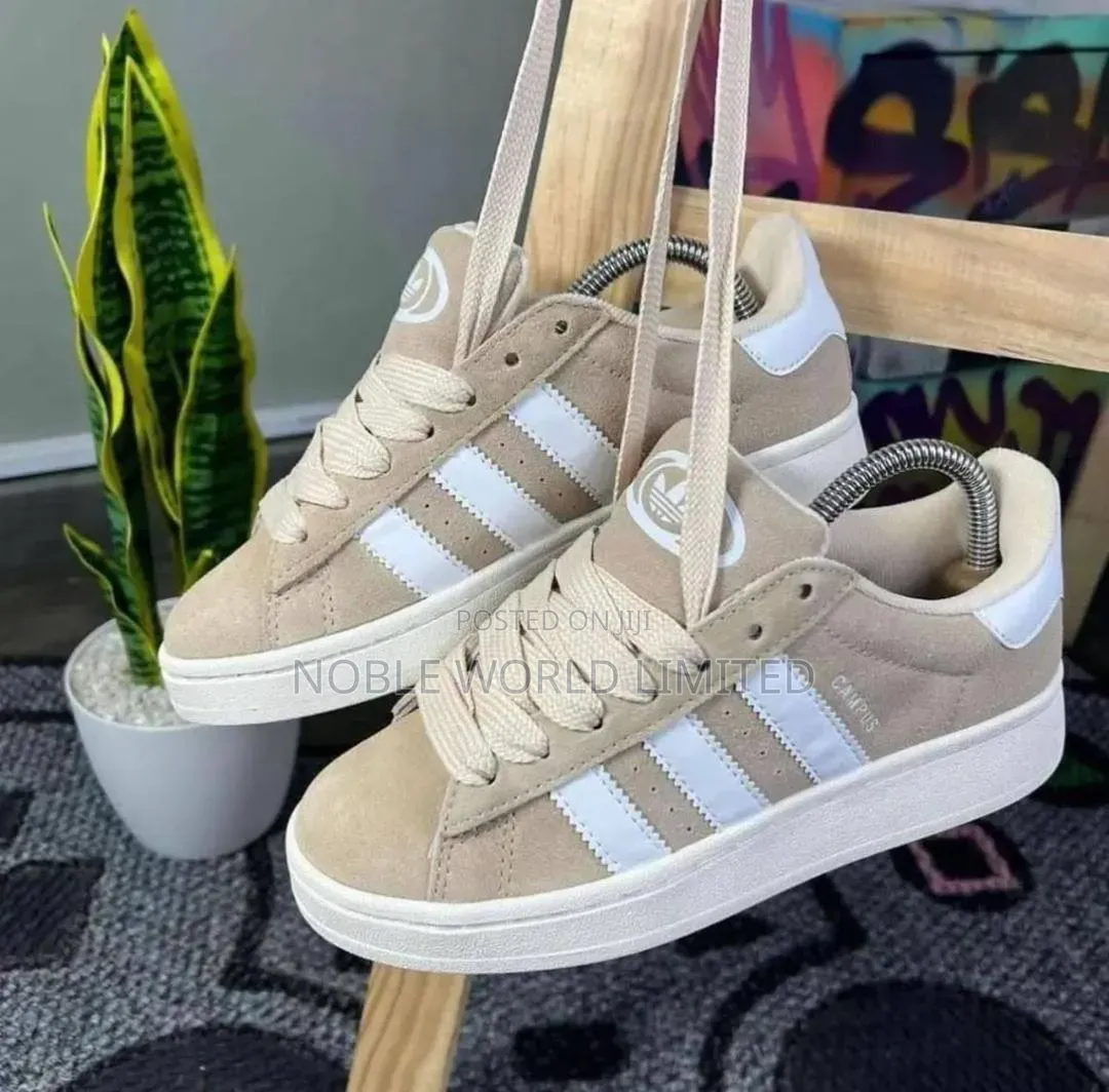 Light Weight Every Day Sneakers Cj 84c