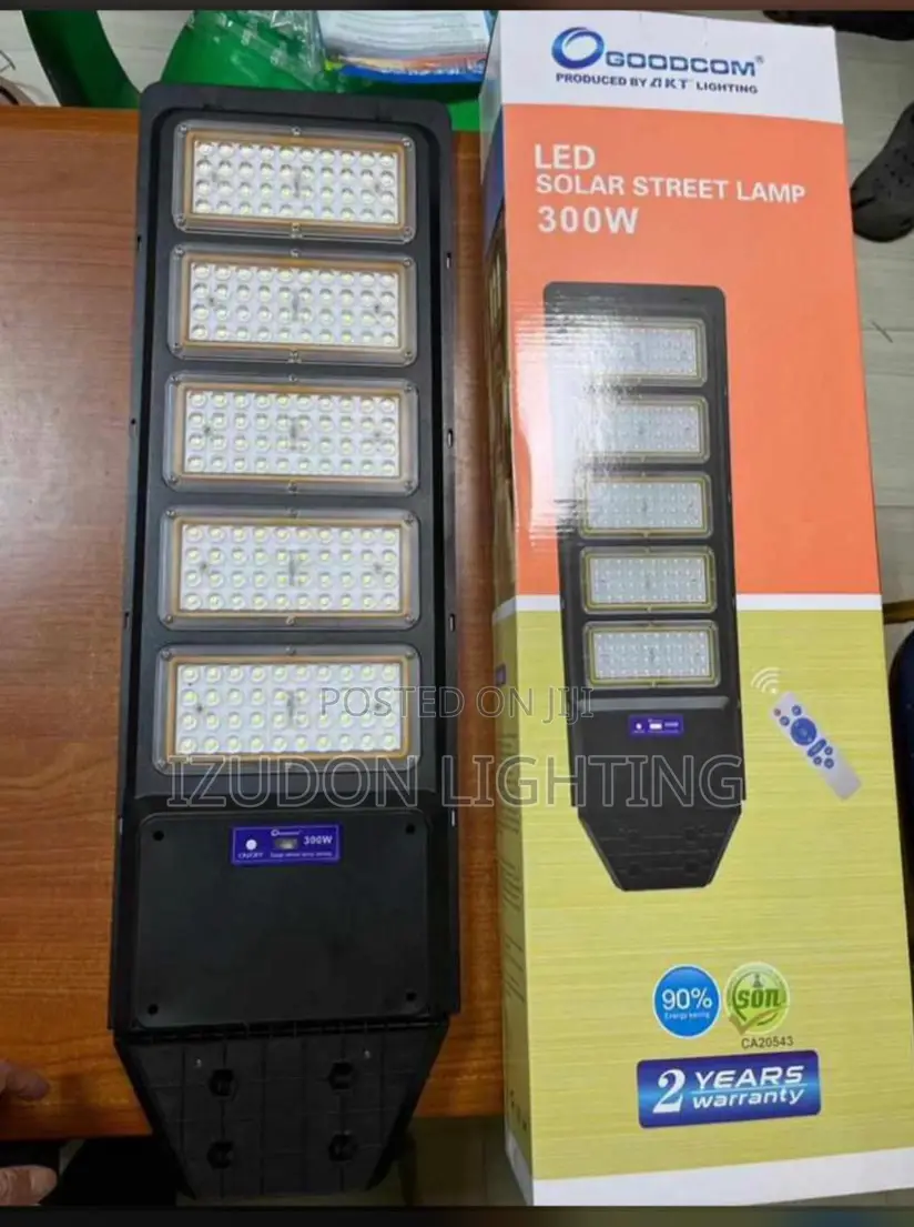 300 Watts Goodcom Solar Street Light