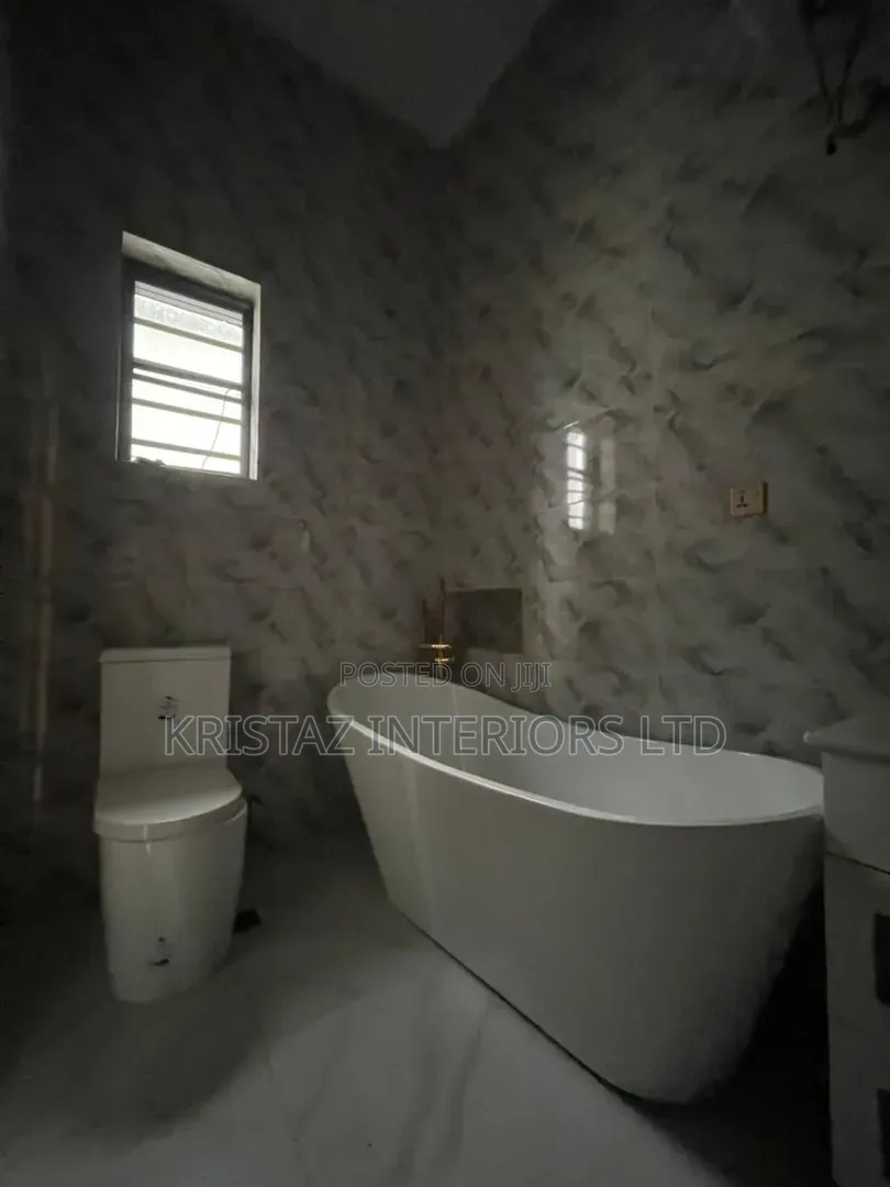 4bdrm Duplex in Lekki Phase 2 for sale