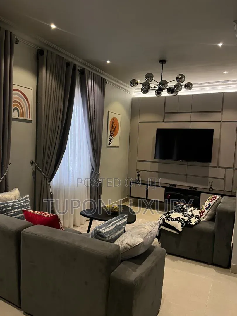 Luxury 1bedroom Apartment With Work Station and Ps4