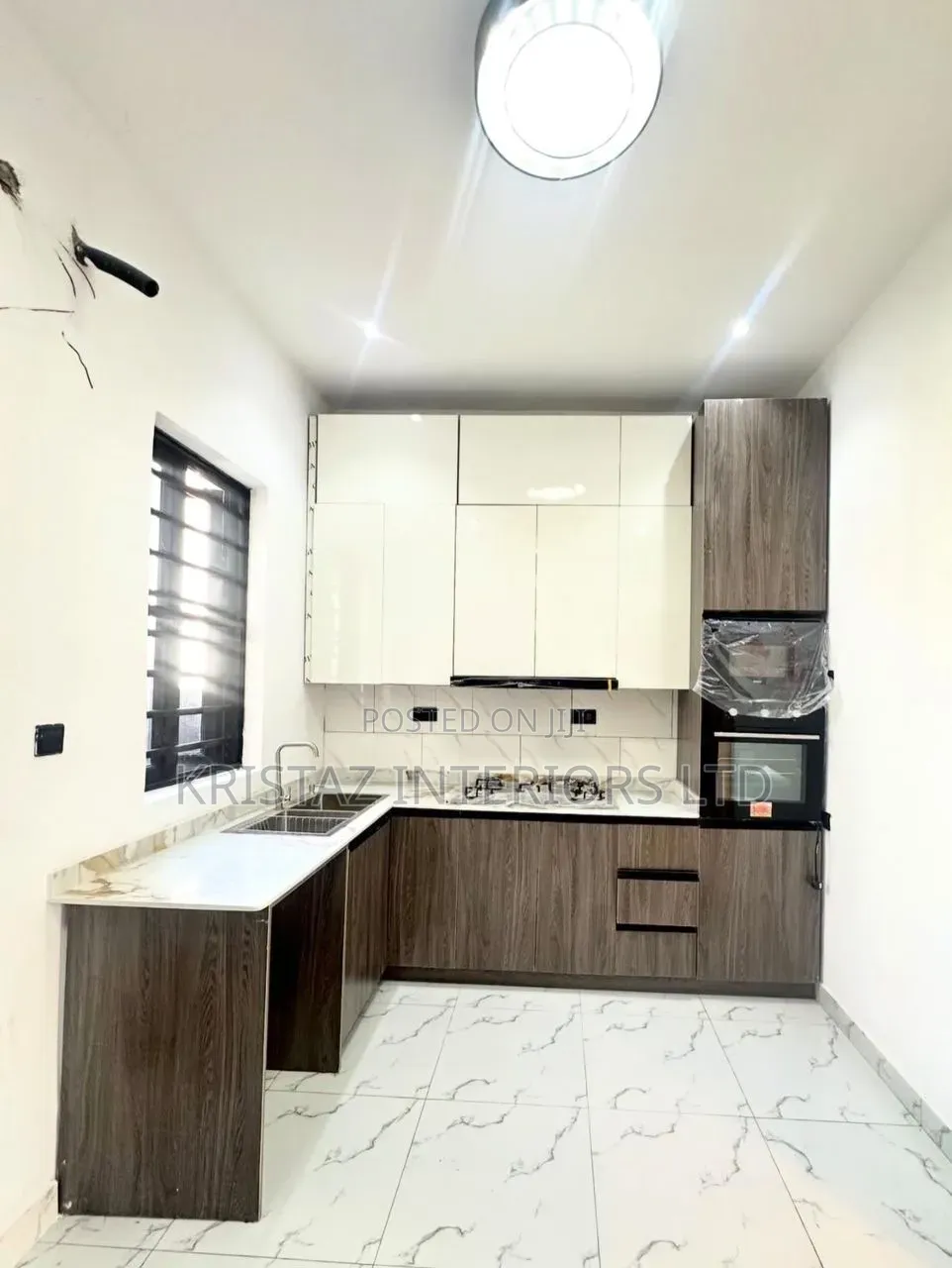 4bdrm Townhouse/Terrace in Lekki Phase 2 for sale