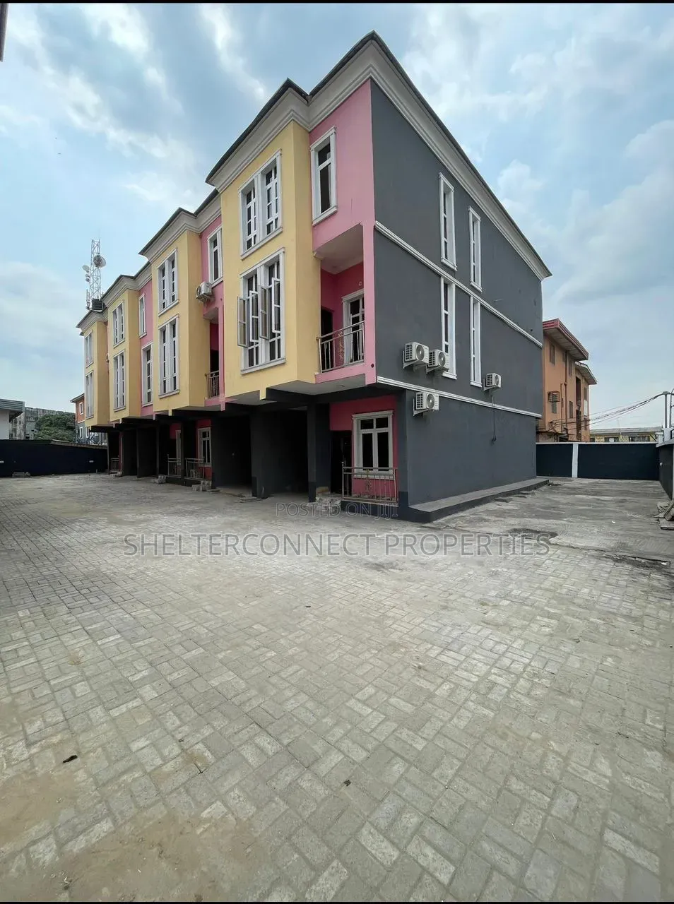 4bdrm Duplex in Sabo / Yaba for sale