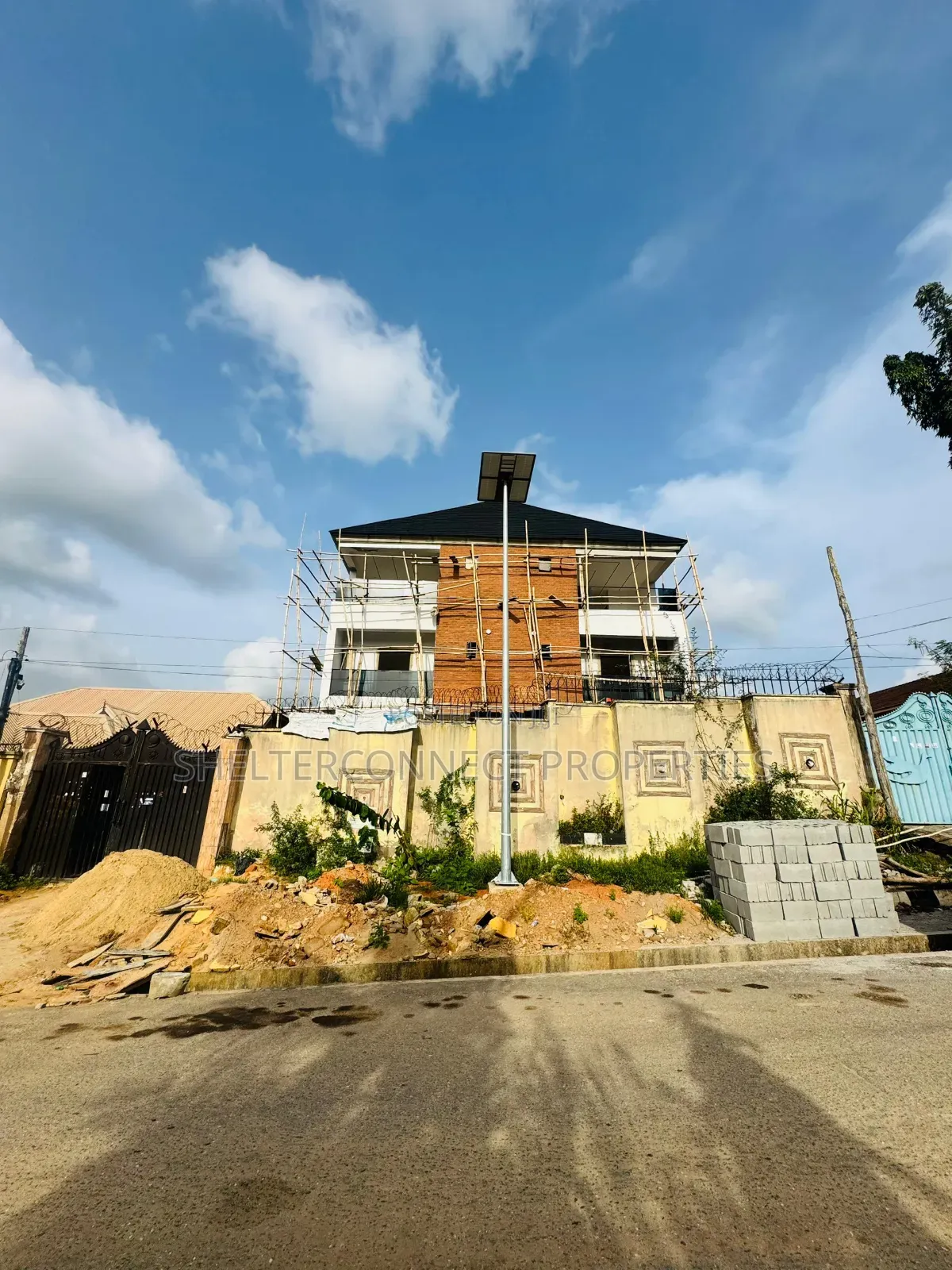 4bdrm Duplex in GRA Phase 1 for sale
