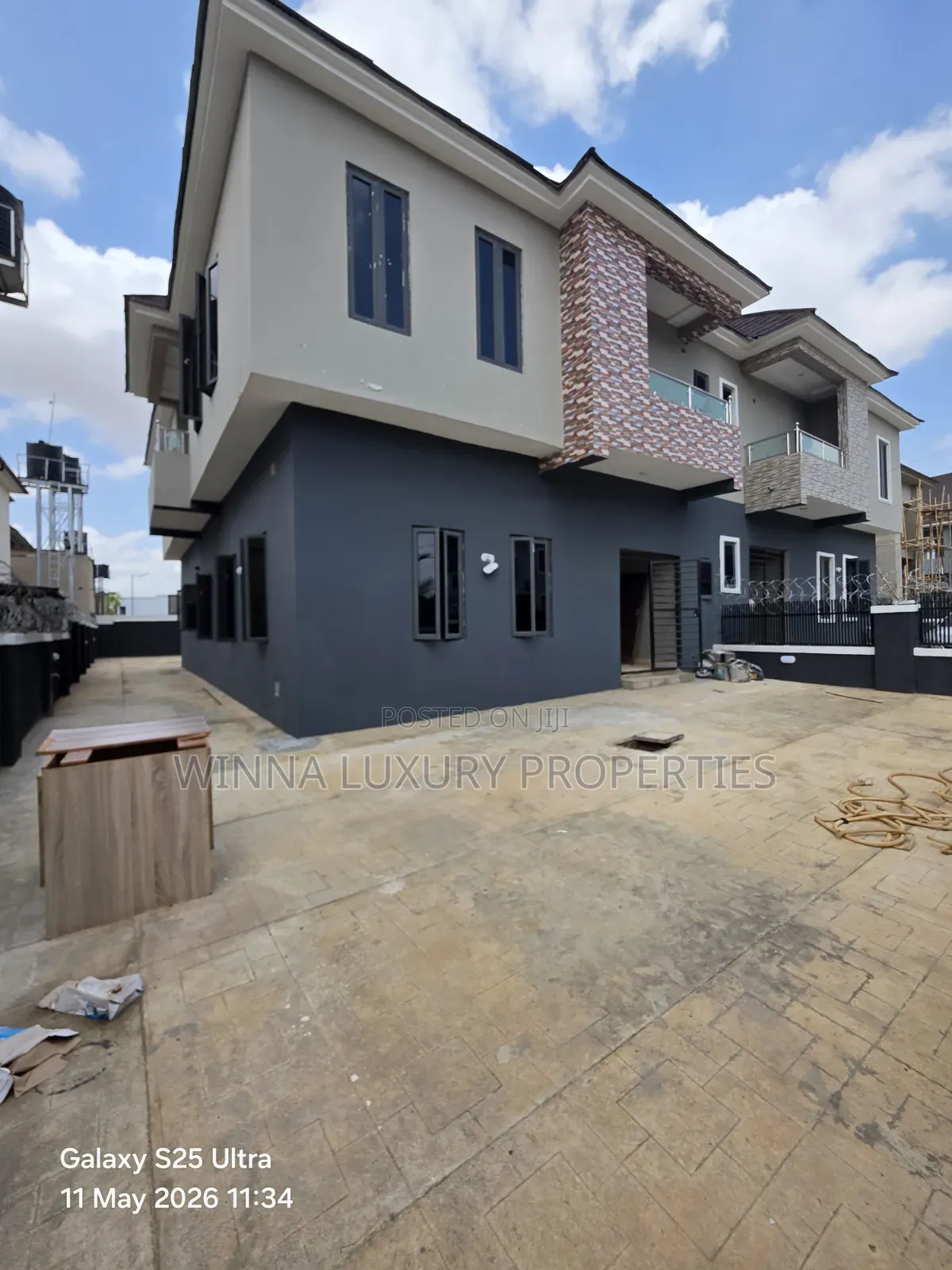 4bdrm Duplex in Goldcity Estate, Lugbe District for rent