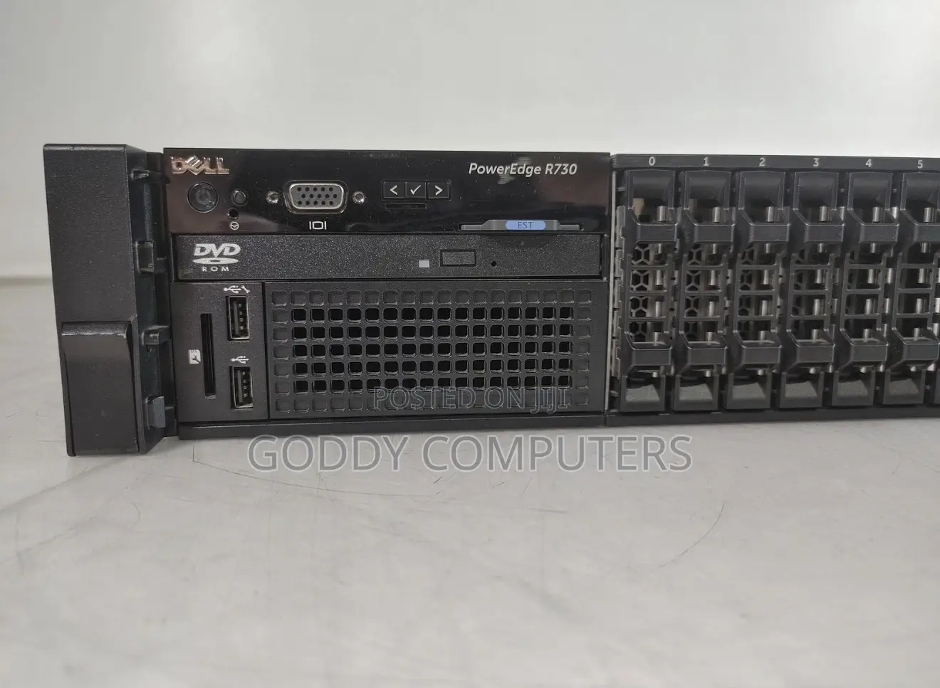Server Dell PowerEdge R730 32GB Intel Xeon HDD 1T