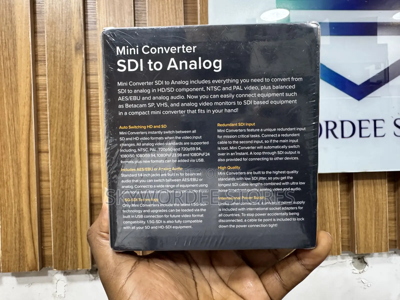 Blackmagic Sdi to Analog Mini Converter