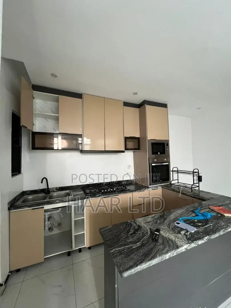 2bdrm Apartment in Chevron for sale