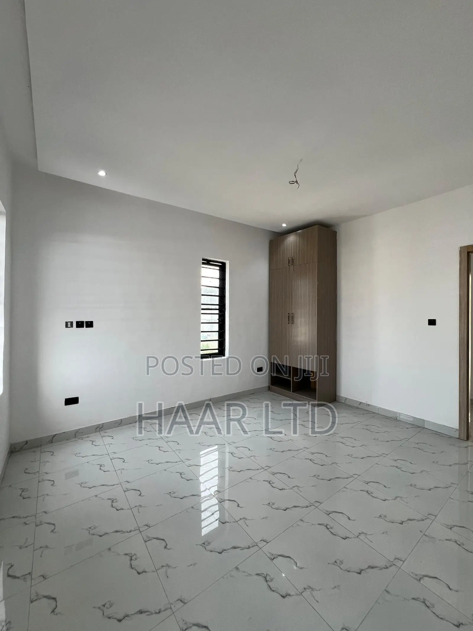 4bdrm Duplex in Lekki Phase 2 for sale