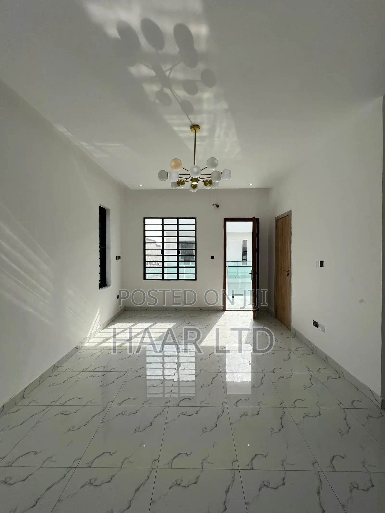 4bdrm Duplex in Lekki Phase 2 for sale