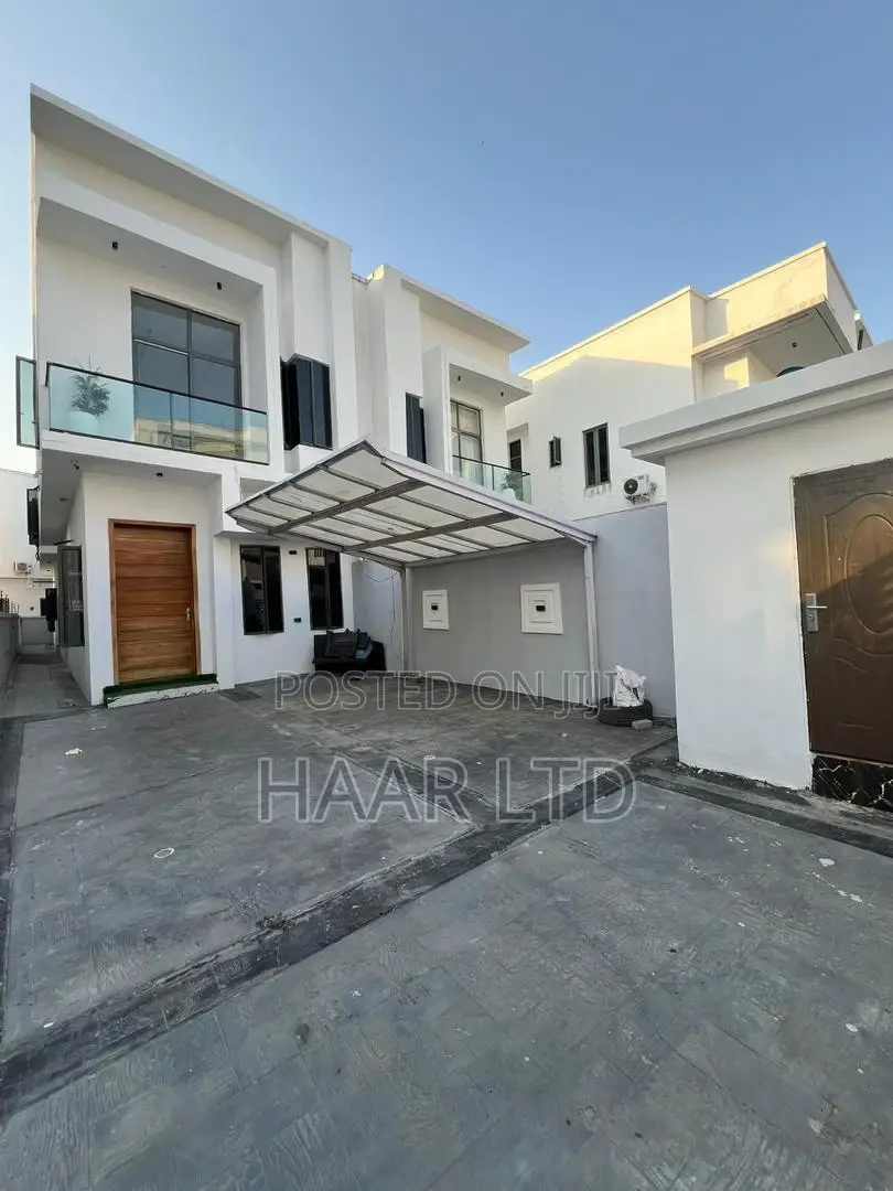4bdrm Duplex in Lekki Phase 2 for rent