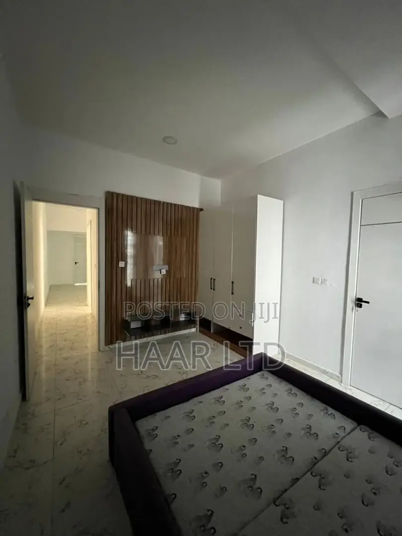 4bdrm Duplex in Lekki Phase 2 for rent