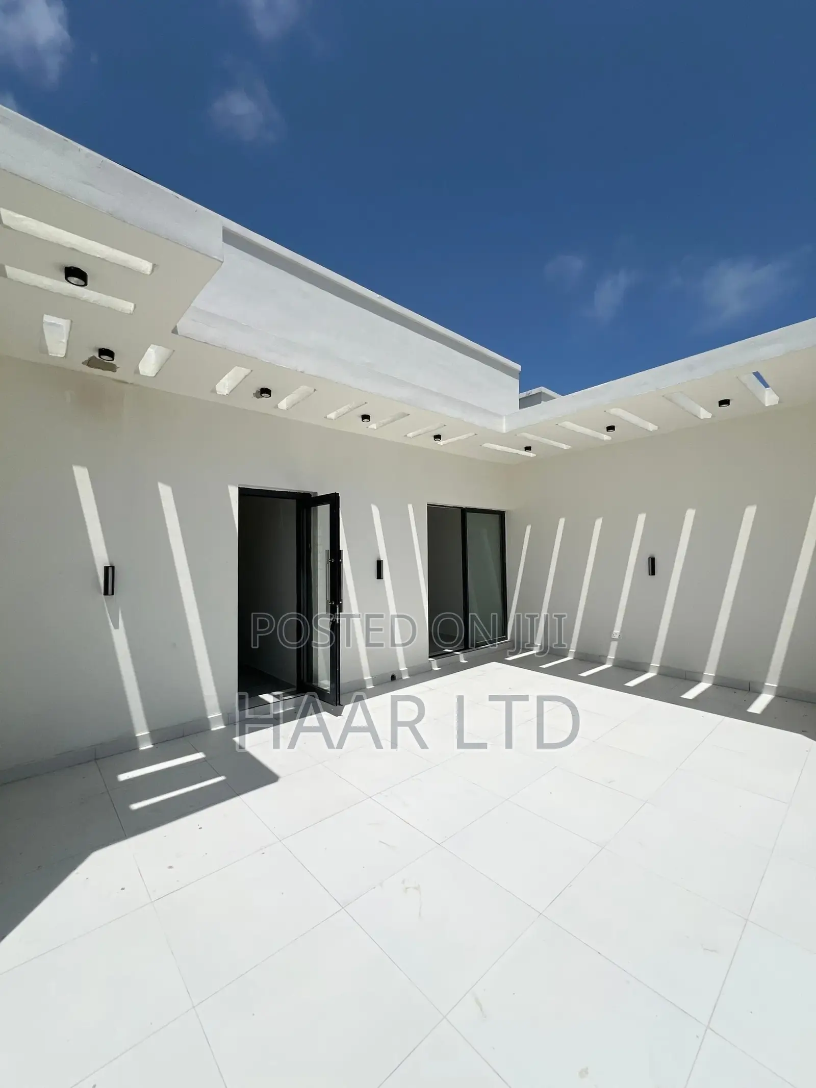 4bdrm Duplex in Ado / Ajah for sale
