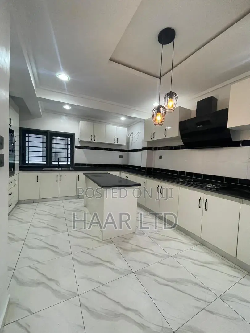4bdrm Duplex in Ikate for sale