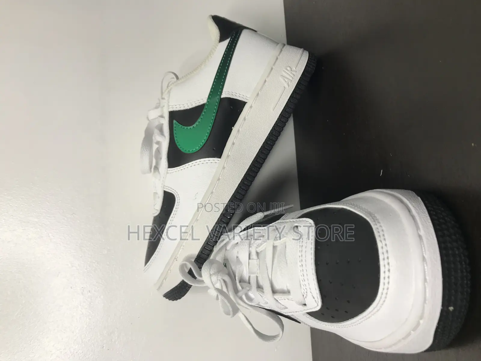 Original Nike Sneakers – White Black Casual Shoes