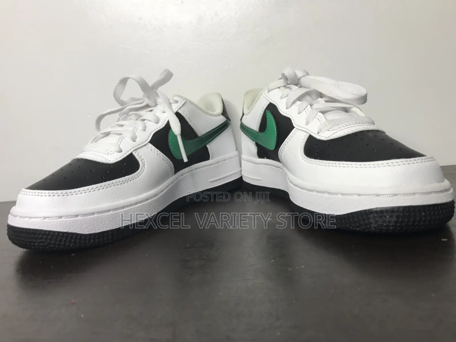 Original Nike Sneakers – White Black Casual Shoes