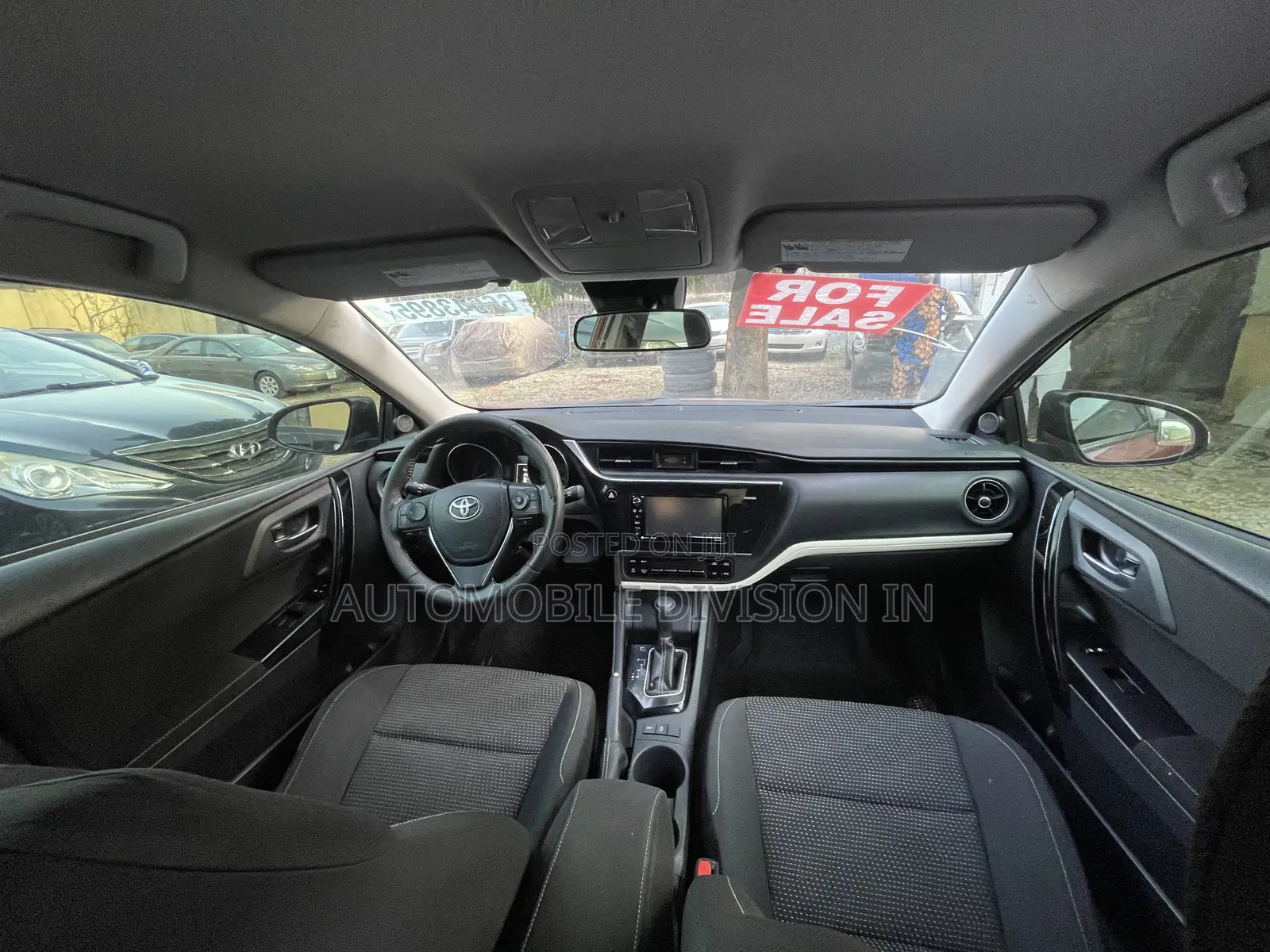 Toyota Corolla 2017 Red