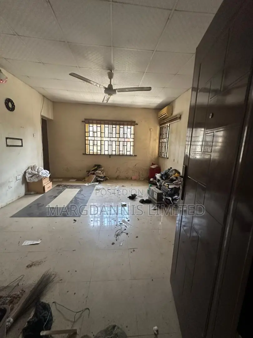 4bdrm Bungalow in Ibeshe for sale
