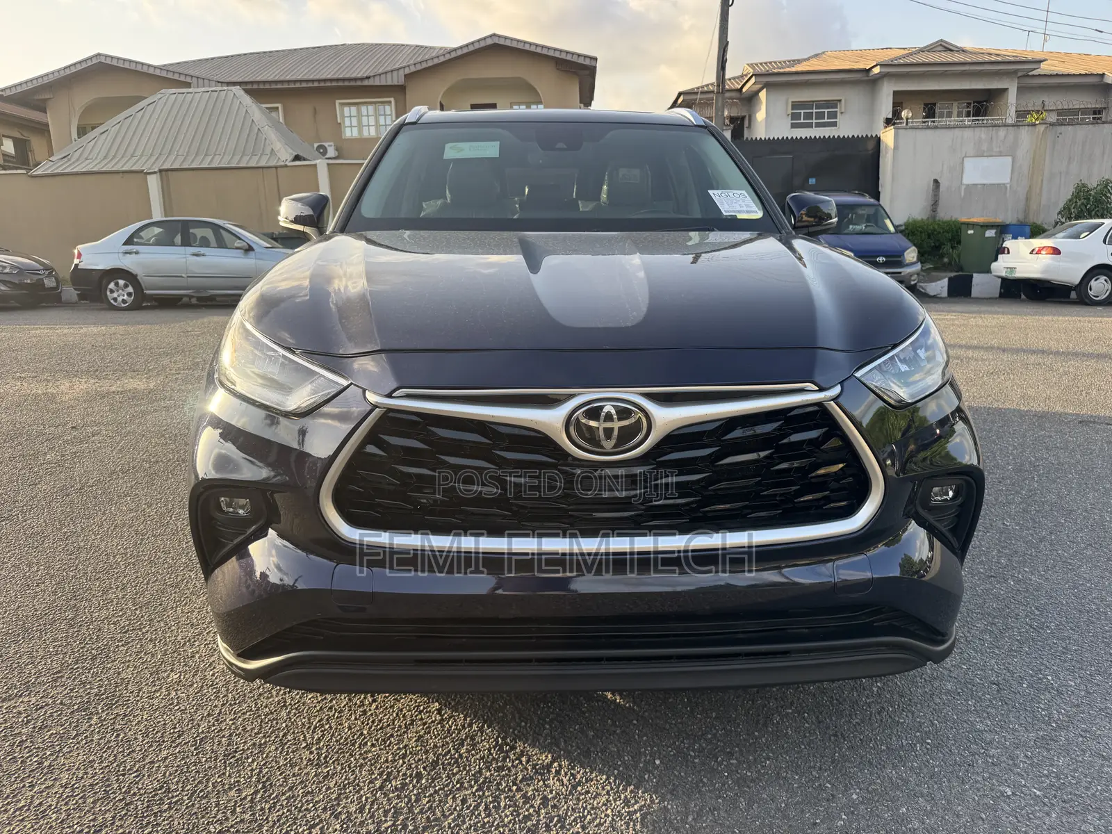 Toyota Highlander XLE AWD 2020 Blue