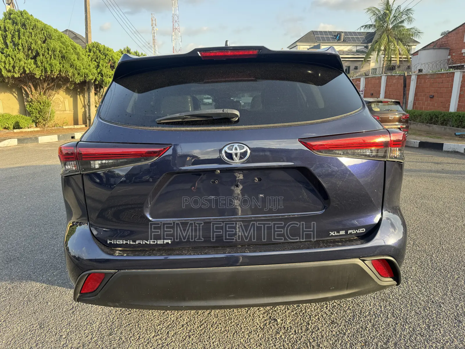 Toyota Highlander XLE AWD 2020 Blue