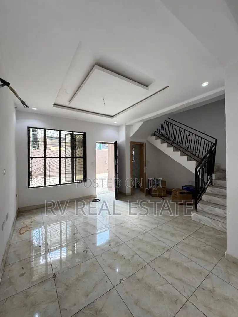 4bdrm Duplex in Gbagada for sale