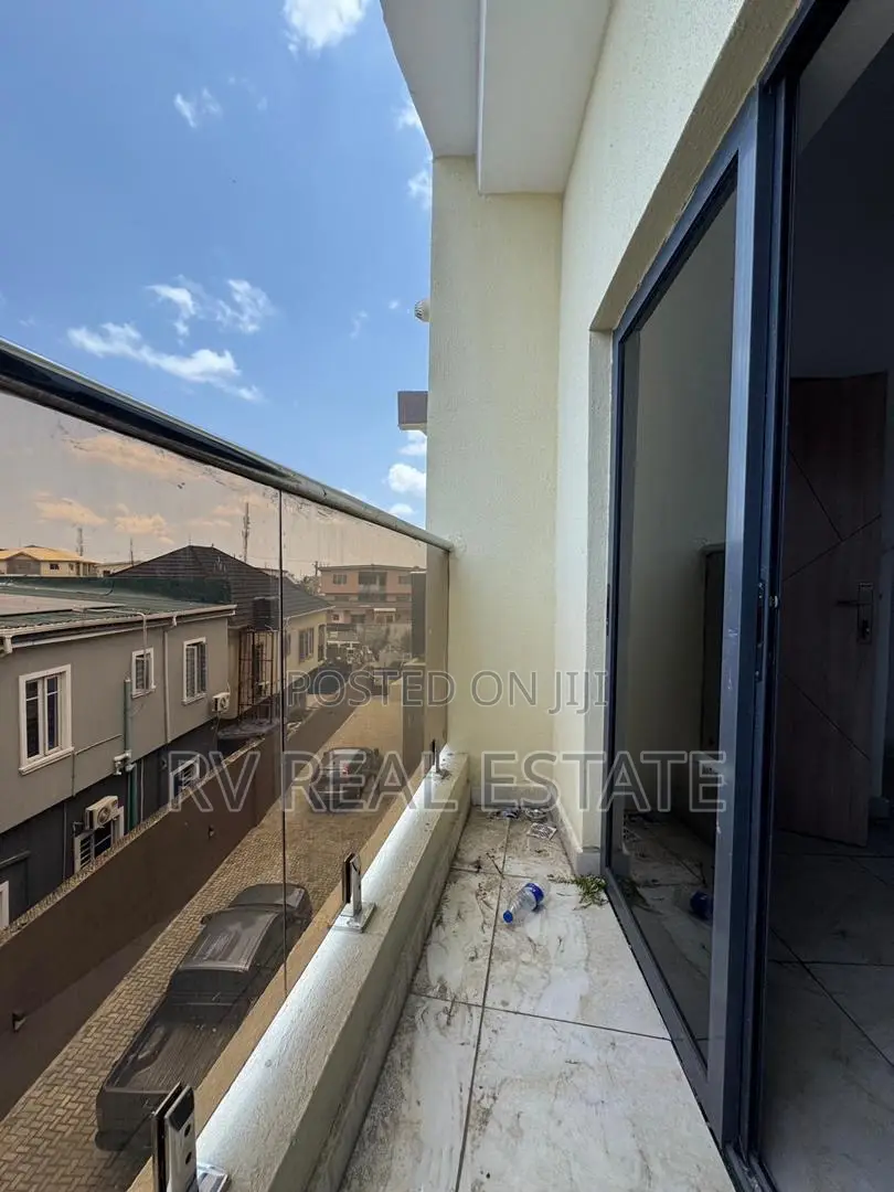 4bdrm Duplex in Gbagada for sale