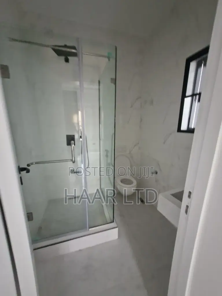 4bdrm Duplex in Lekki Phase 1 for sale