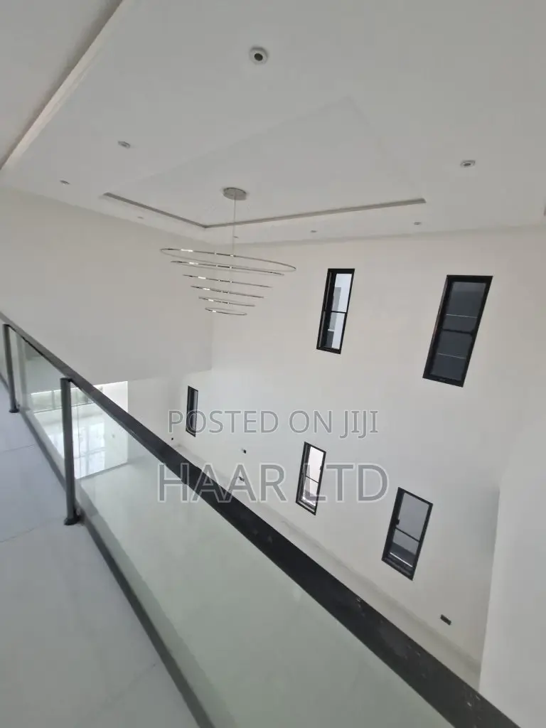 4bdrm Duplex in Lekki Phase 1 for sale