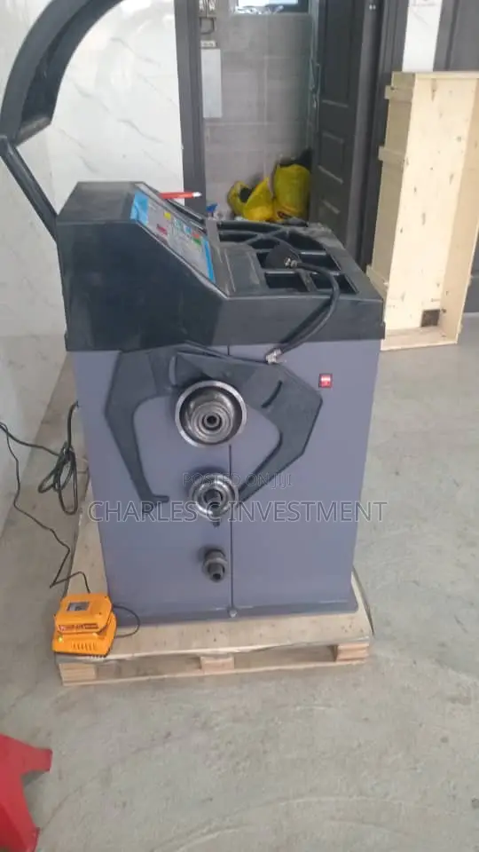Wheel Balancer Machine for Wheel Balancing