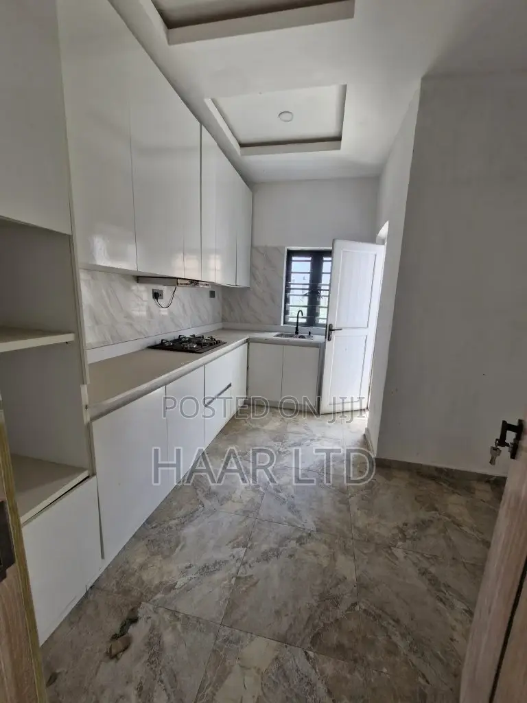 2bdrm Apartment in Ikate for sale