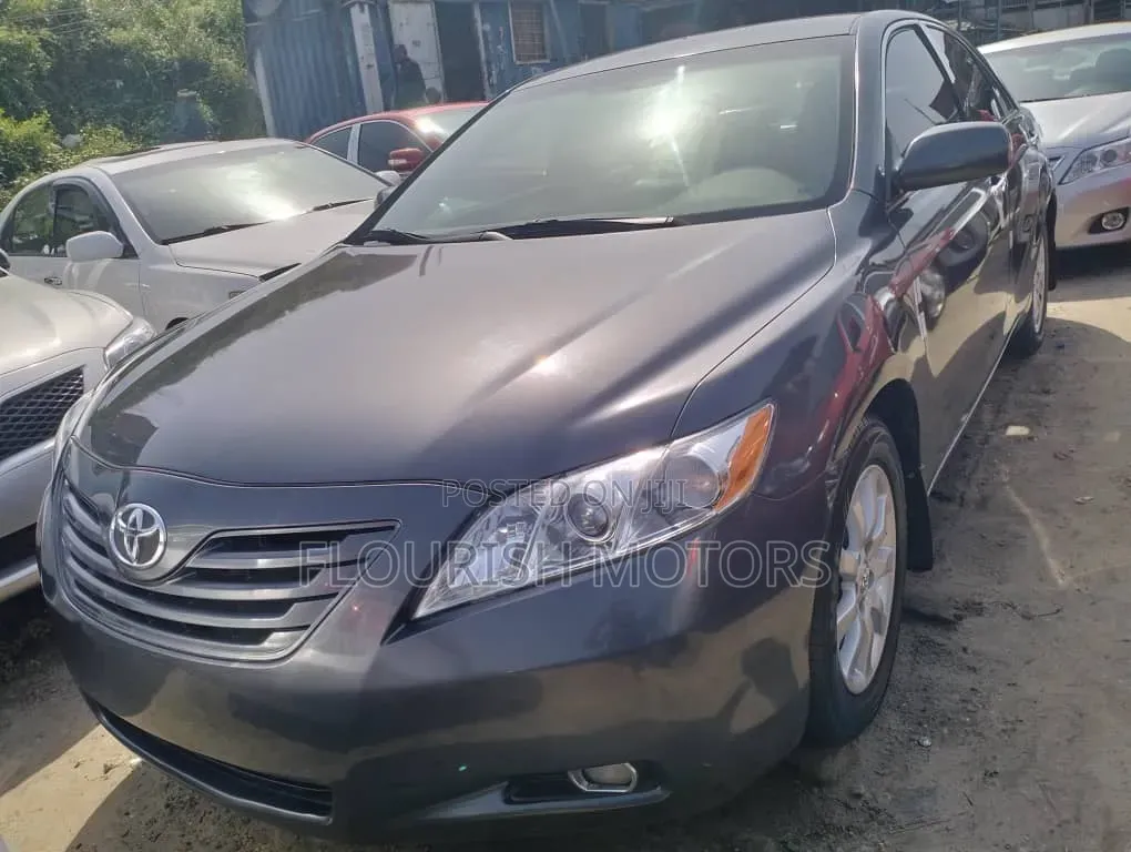 Toyota Camry 2.4 LE 2008 Gray
