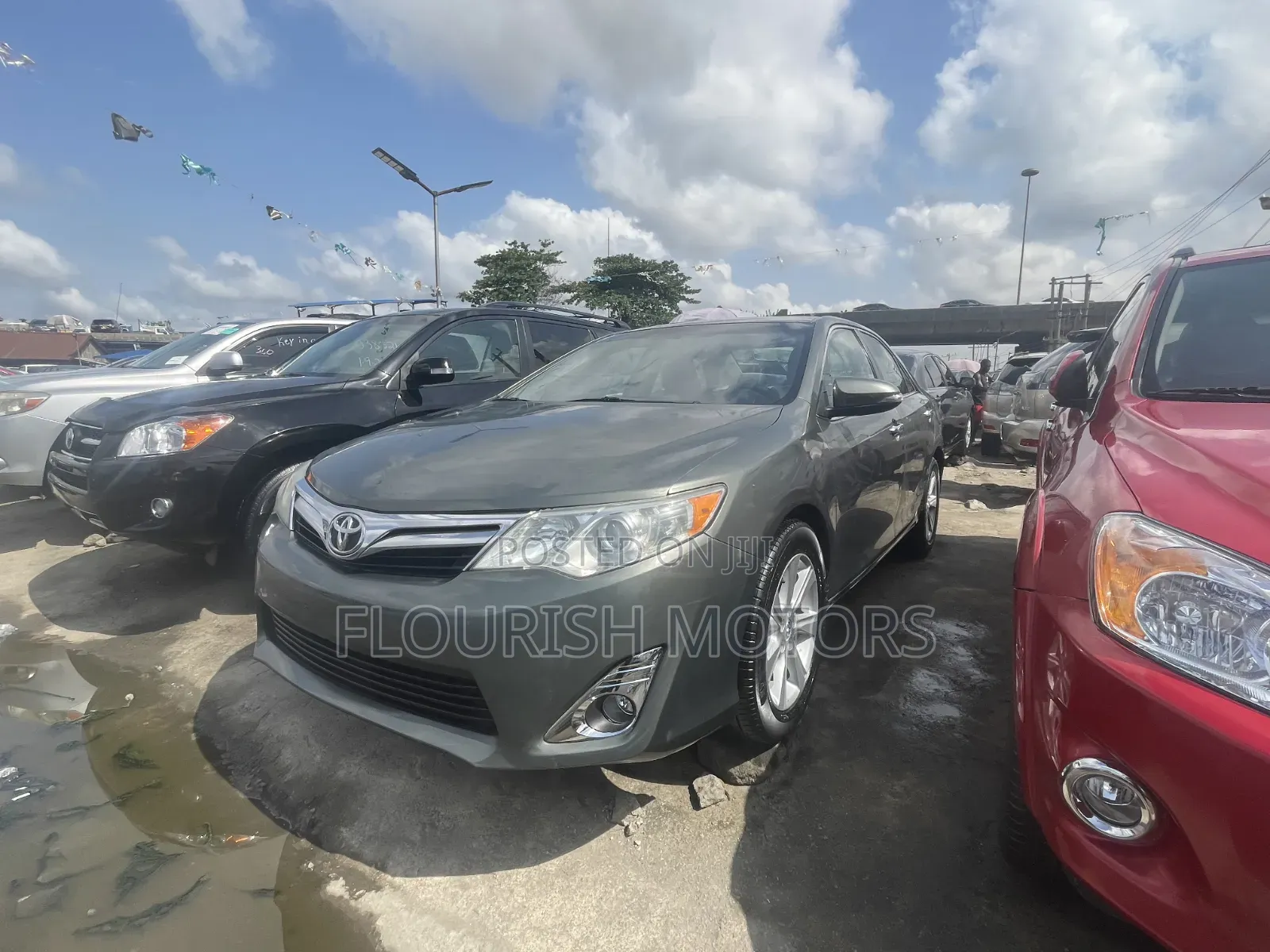 Toyota Camry LE 4dr Sedan (2.5L 4cyl 6A) 2013 Green