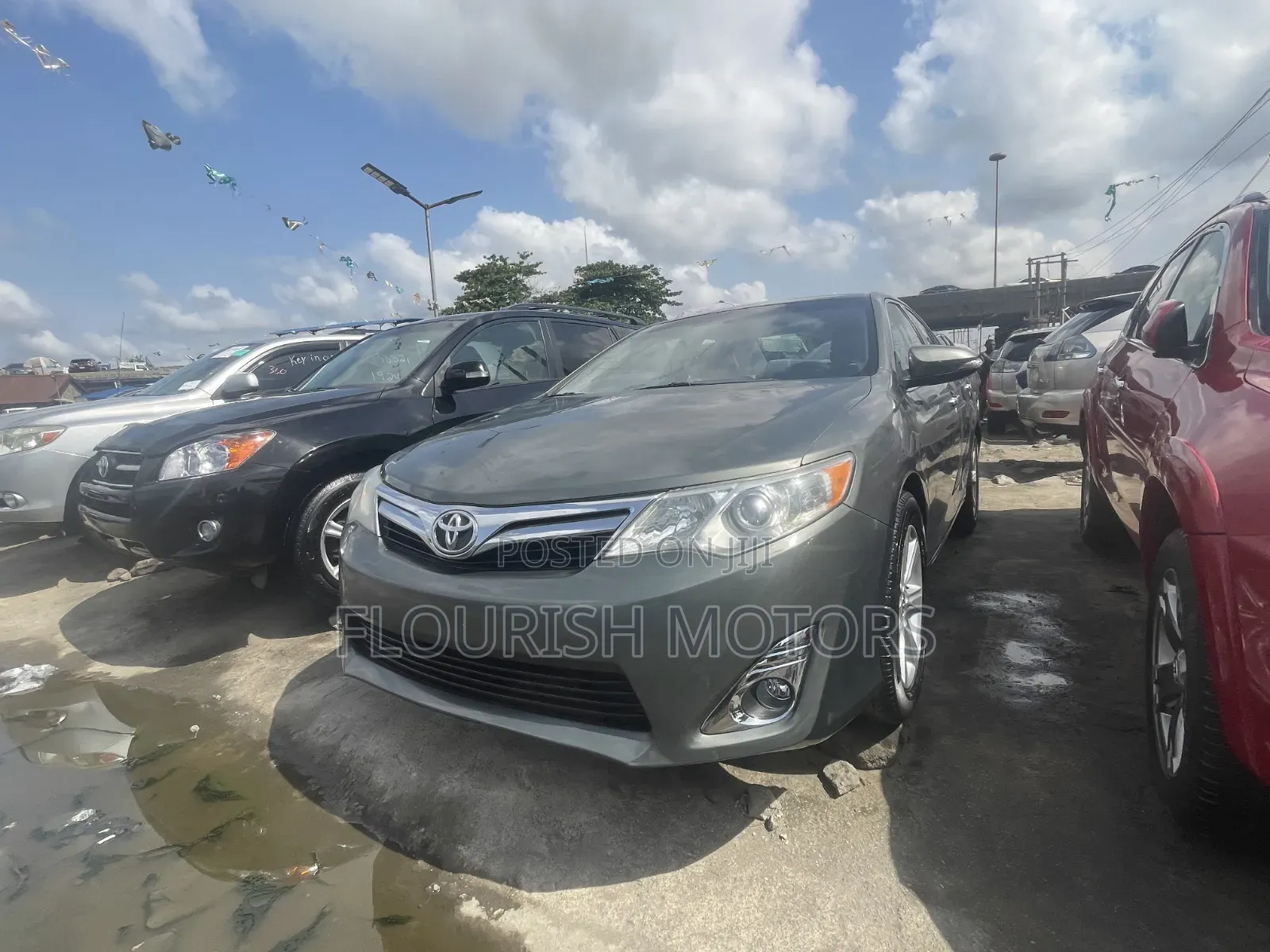 Toyota Camry LE 4dr Sedan (2.5L 4cyl 6A) 2013 Green