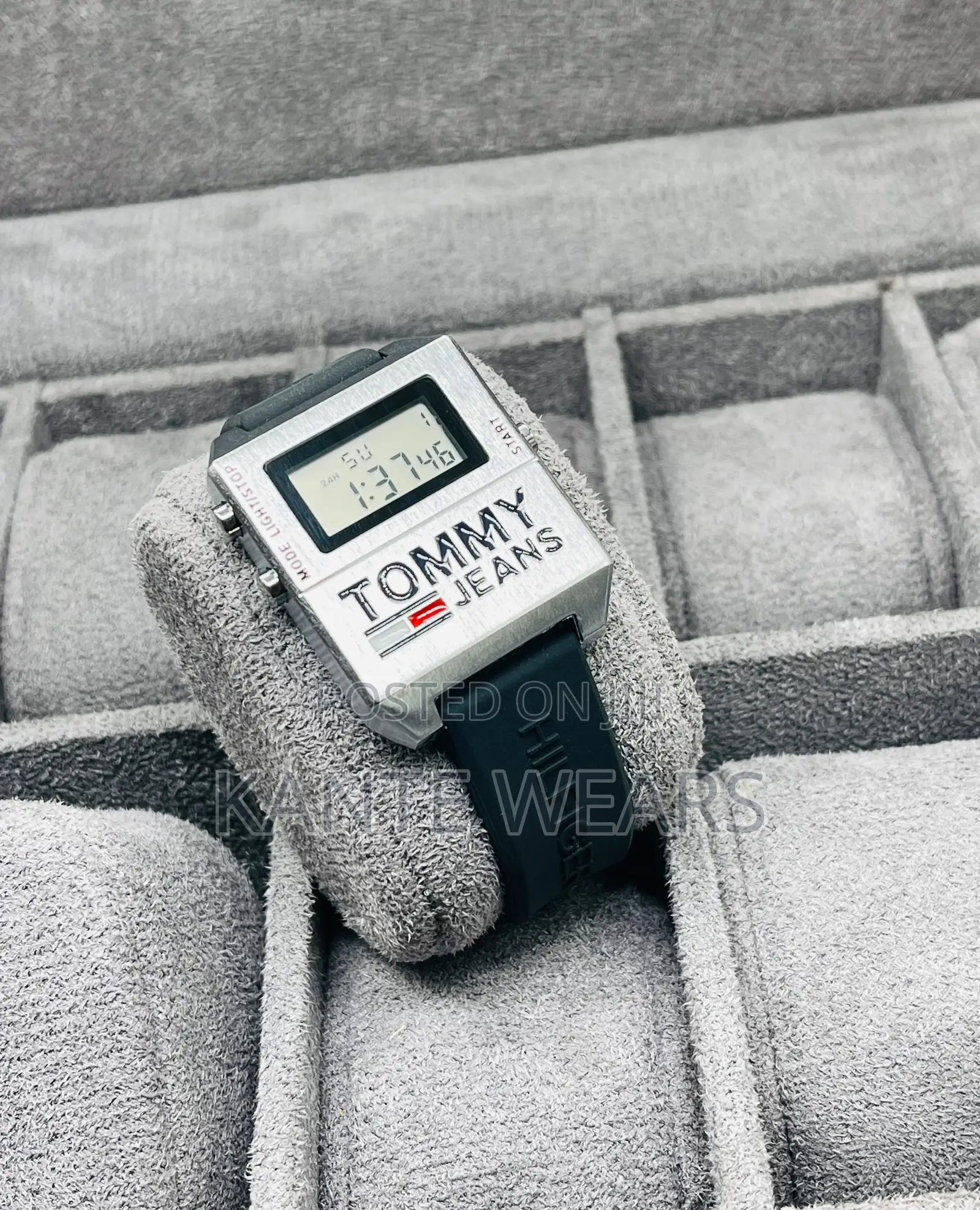 Tommy Hilfiger Silicone Digital Rubber Wristwatch` *