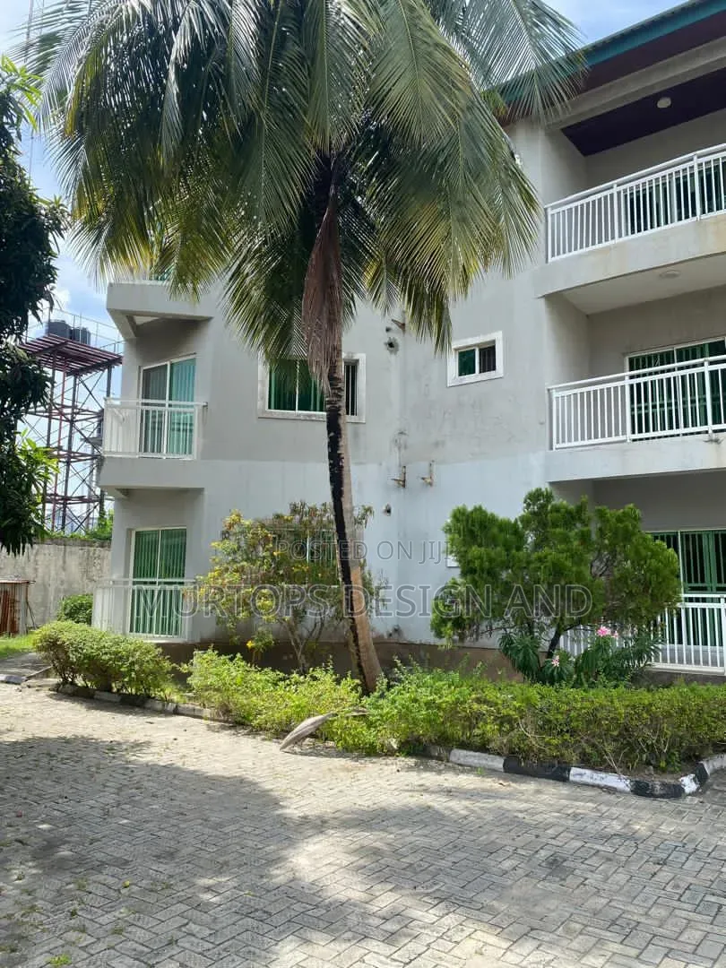3bdrm Apartment in Victoria Island Extension for rent