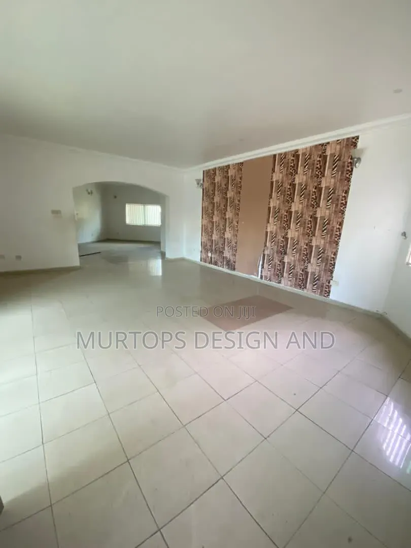 3bdrm Apartment in Victoria Island Extension for rent