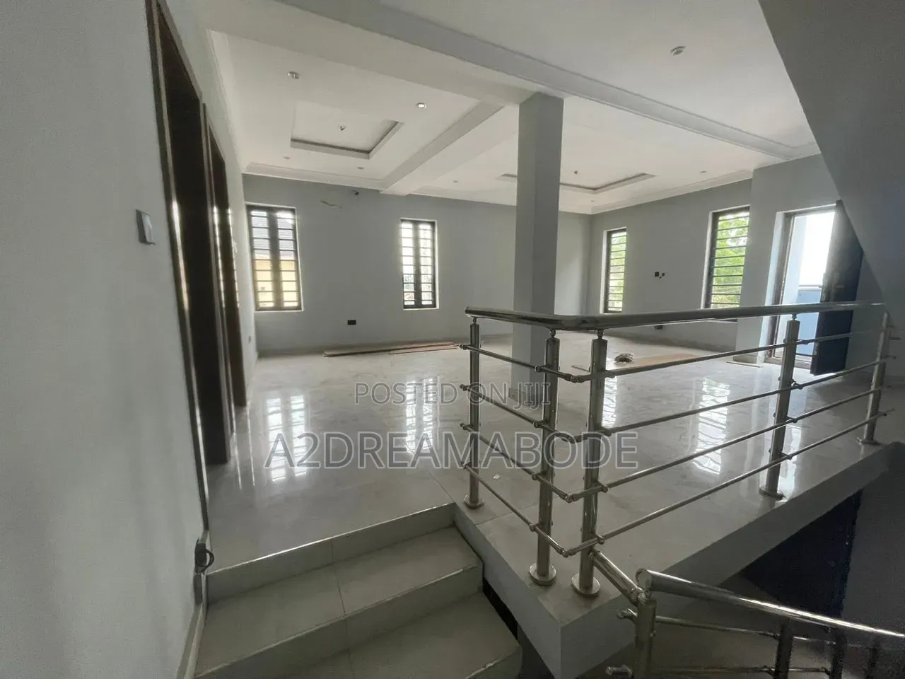5bdrm Duplex in Shonibare Estate for rent