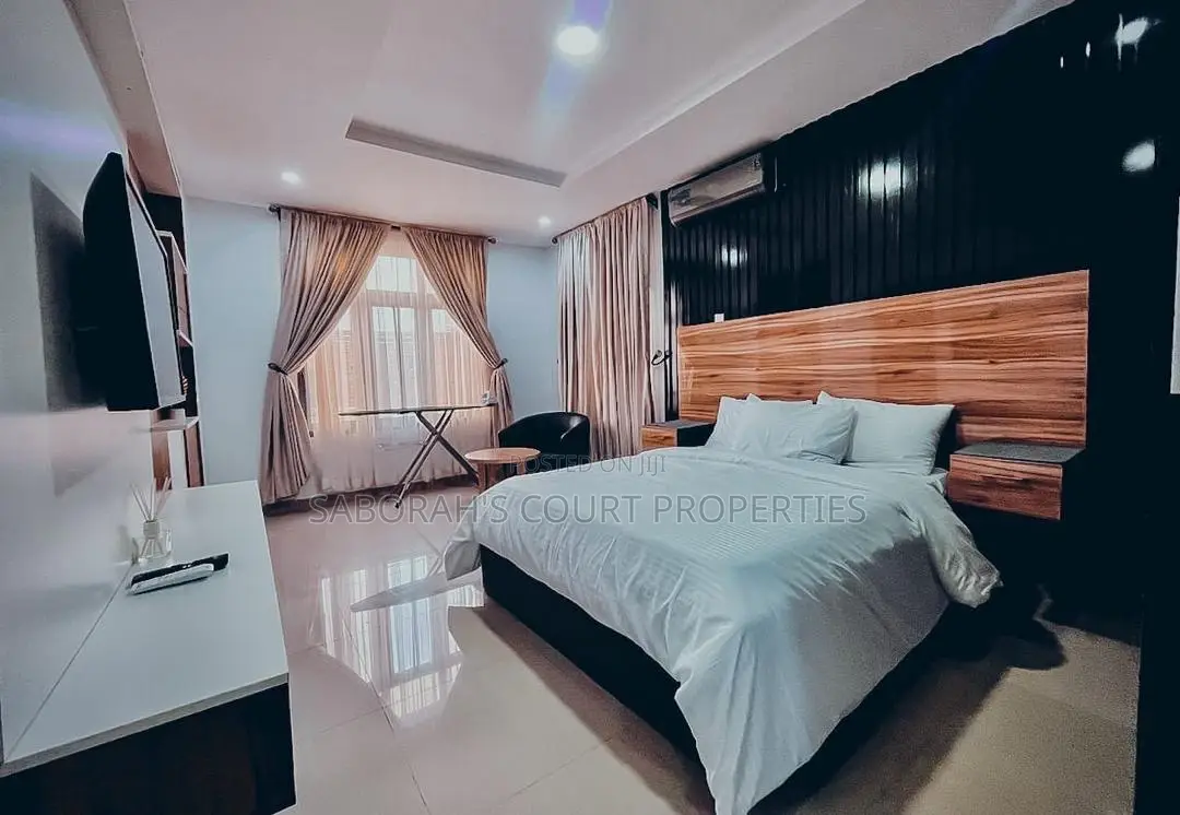 Furnished 3bdrm Apartment in Banana Island for rent