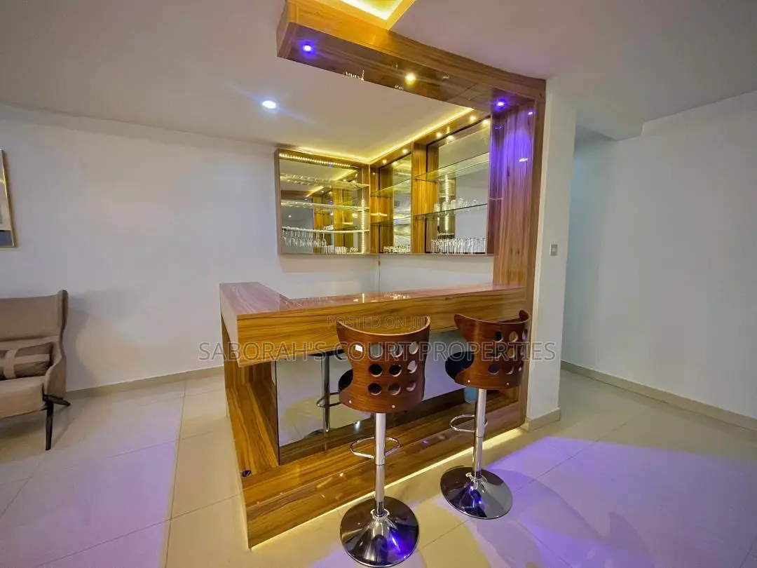 Furnished 3bdrm Apartment in Banana Island for rent