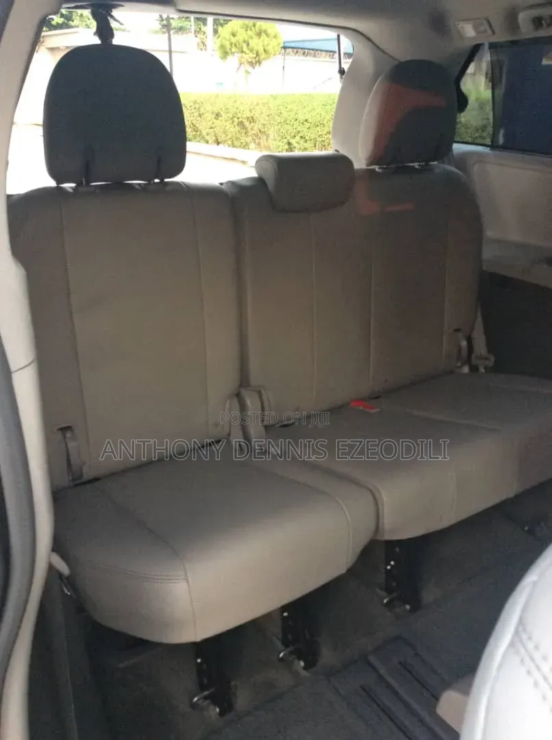 Toyota Sienna 2016 Gray