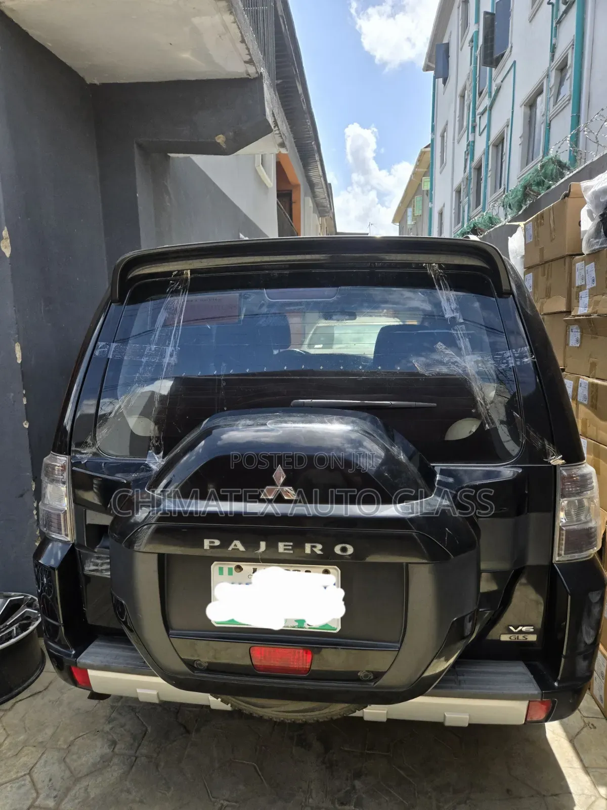 2014 Pajero Back Glass Available Installed at Chimatex