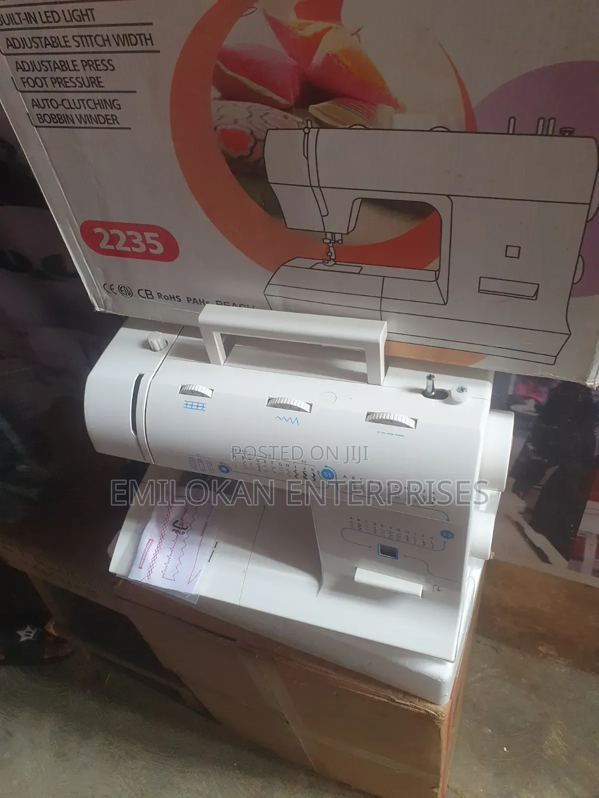 Beautiful Multi-Function Domestic Sewing and Zig Zag Machine