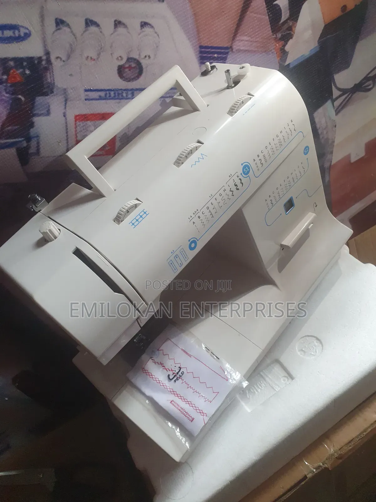 Beautiful Multi-Function Domestic Sewing and Zig Zag Machine