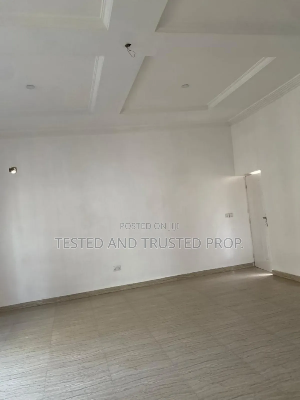 Studio Apartment in Orchid, Chevron for rent